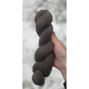 2. sortering Qiviut Moskusgarn 1-trds lbelngde 400 m, ca. 50 gram Naturfarvet 