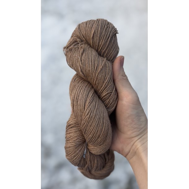 Alpaca 70% / Silk 20% / Cashmere 10%, 100 g 225 meter Natural Fawn Baby Alpaca (Brun)