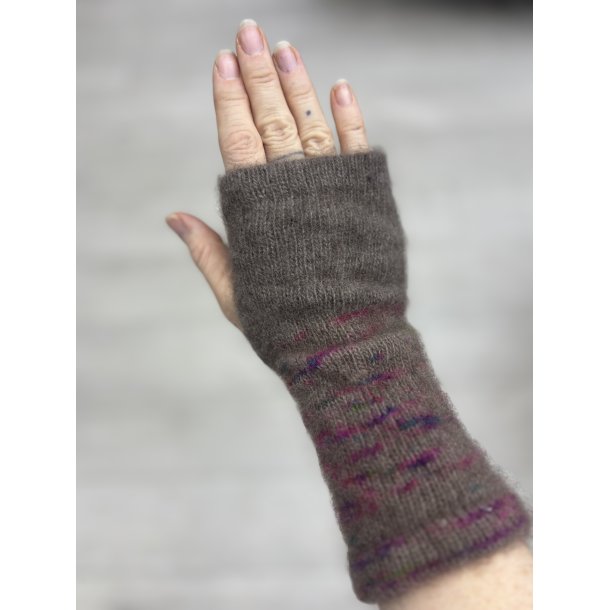 Moskus Qiviut Musk Ox H�ndledsvarmere lange med hul til tommelfinger 14