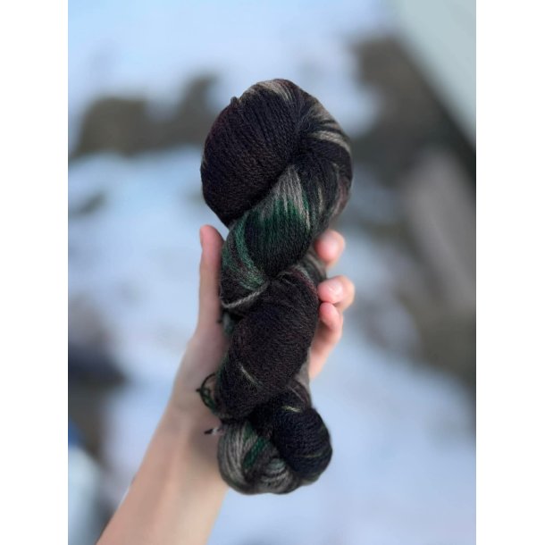 Qiviut Standard Moskusgarn 2 tr�ds l�bel�ngde 360 m, ca. 50 gram Nuna