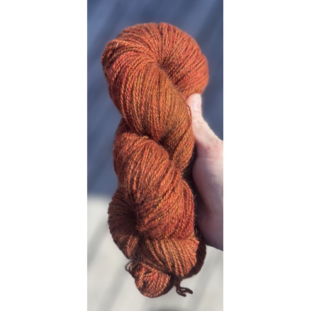 Qiviut Standard Moskusgarn 2 tr�ds l�bel�ngde 360 m, ca. 50 gram UNIKA