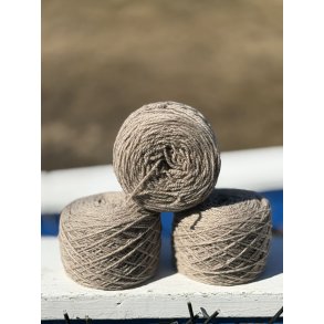 50% moskus, 50% lammeuld, natur, 2-tr�ds, ca. 50 gram 200 meter