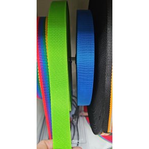 Qimminut Webbing Ensfarvet uden reflex 30 mm x 1,4 mm, pr. 1 meter