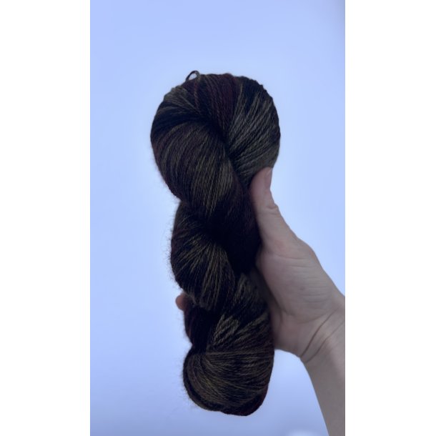 Qiviut Standard Moskusgarn 2 tr�ds l�bel�ngde 360 m, ca. 50 gram Brown Mix