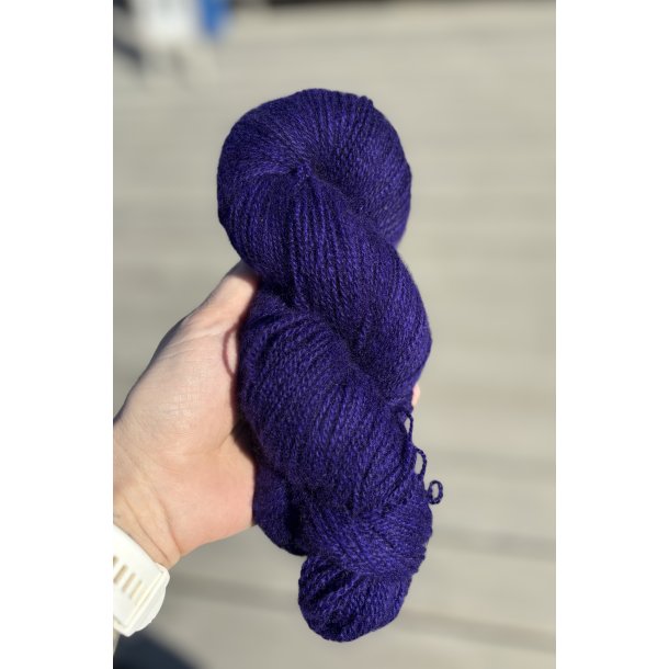 Qiviut Standard Moskusgarn 2 trds lbelngde 360 m, ca. 50 gram Lilla