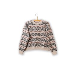 Et strikkeliv 2, ud i verden